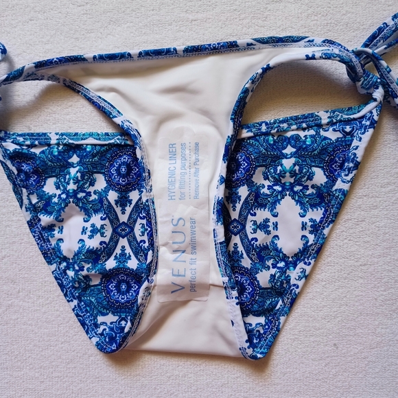 VENUS Enchantress Bikini Set, size 4 - Picture 15 of 15